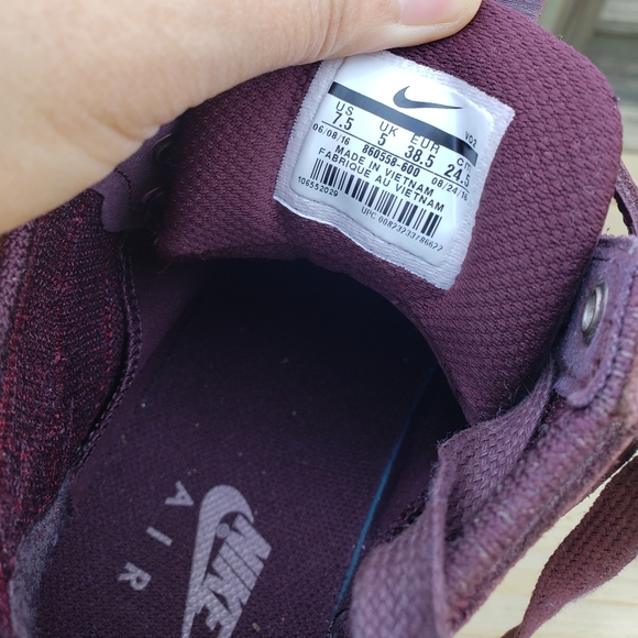 Nike preloved sneaker/ high top, Marron or burgundy like color - Picture 5 of 8